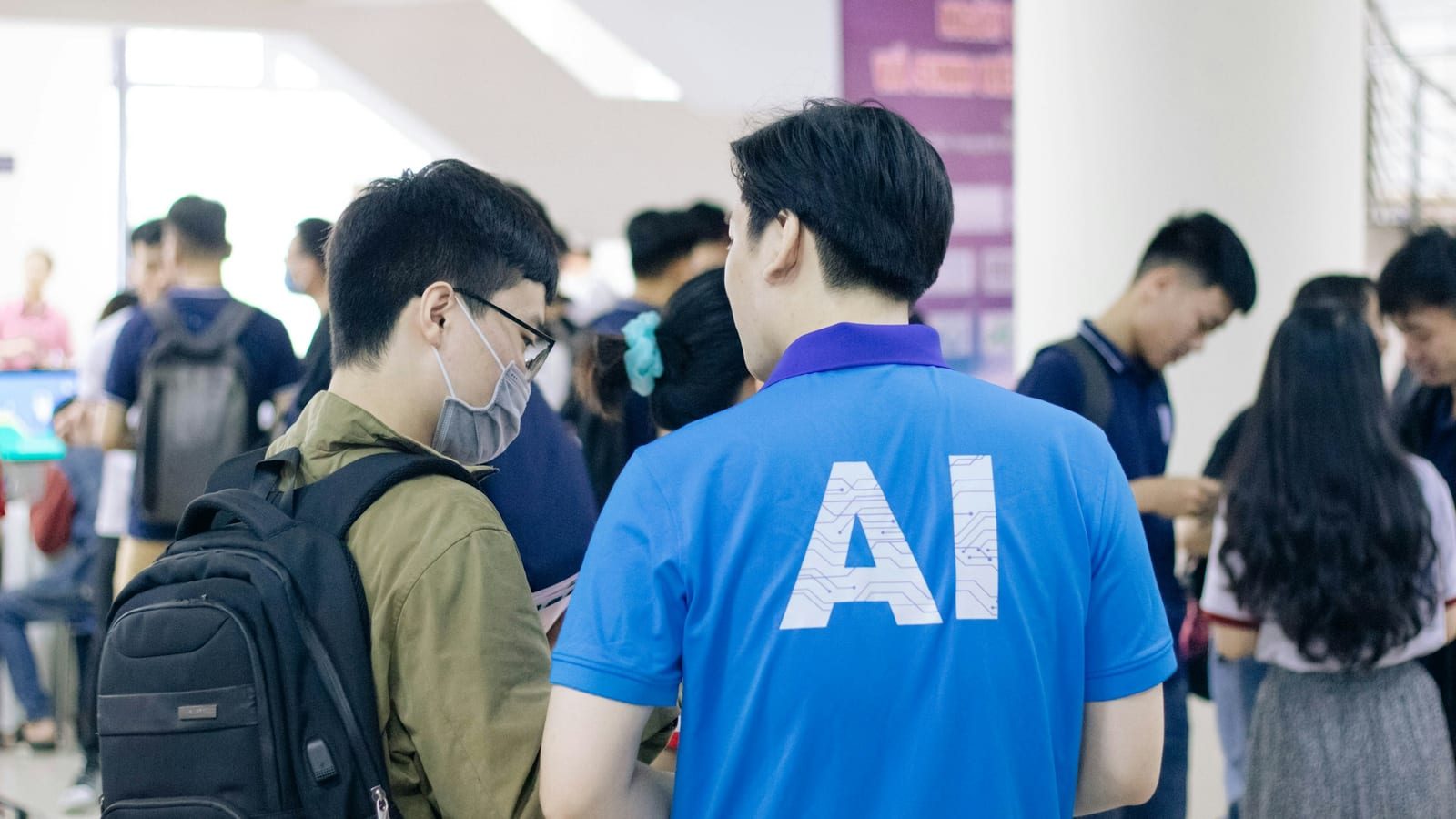 코디세이 AI 네이티브 교육과 생성형 AI 실무 학습을 상징하는 워크숍 이미지